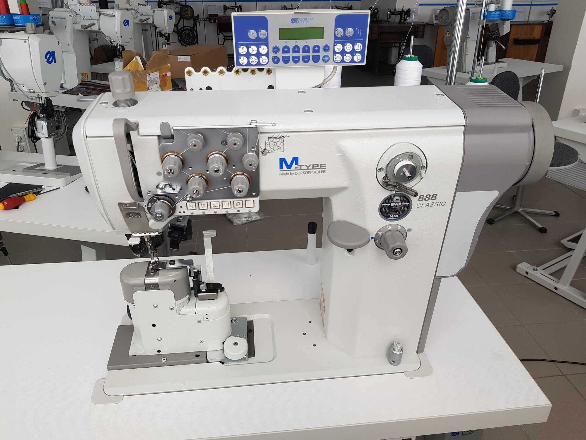 Double Needle Horizontal Lining Trimming Machine